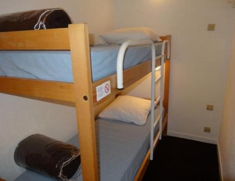 NECOU/417 - Les Menuires Reberty 2000