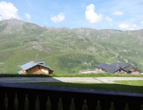 NECOU/417 - Les Menuires Reberty 2000