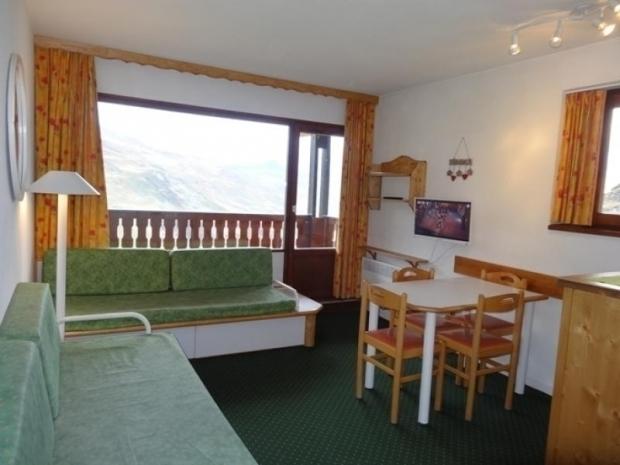 NECOU/505 - Les Menuires Reberty 2000