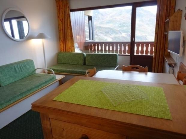 NECOU/505 - Les Menuires Reberty 2000