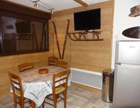 BIELLAZ/5 - Les Menuires Reberty 1850