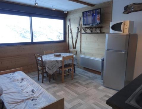 BIELLAZ/5 - Les Menuires Reberty 1850