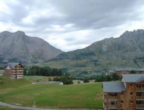 BOIS D'AUROUZE SUPERDEVOL/5 - Superdévoluy