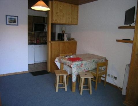 LES BRIMBELLES/21 - Méribel Centre 1600 