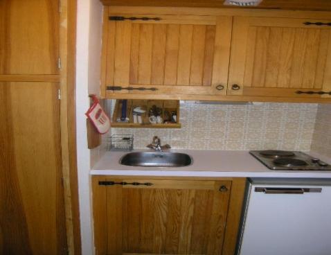 PECLET - EN GARNET/163 - Méribel Centre 1600 