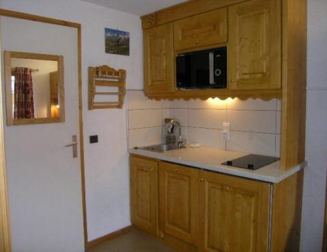 LES SAPINEAUX/302 - Méribel Centre 1600 