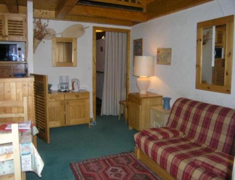 LES PRESLES/37 - Méribel Centre 1600 