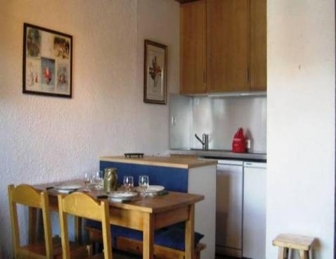 LES MERISIERS/112 - Méribel Centre 1600 