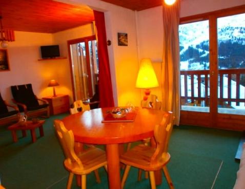 LES CARLINES/121 - Méribel Centre 1600 