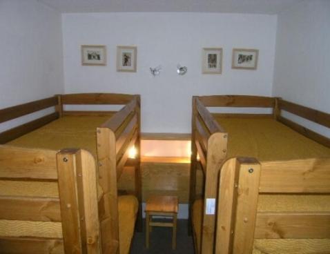 LES SILENES/14 - Méribel Centre 1600 