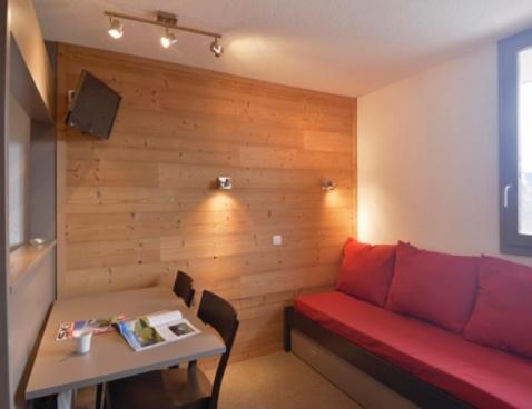 LES CHOUCAS/130 - Plagne Montalbert