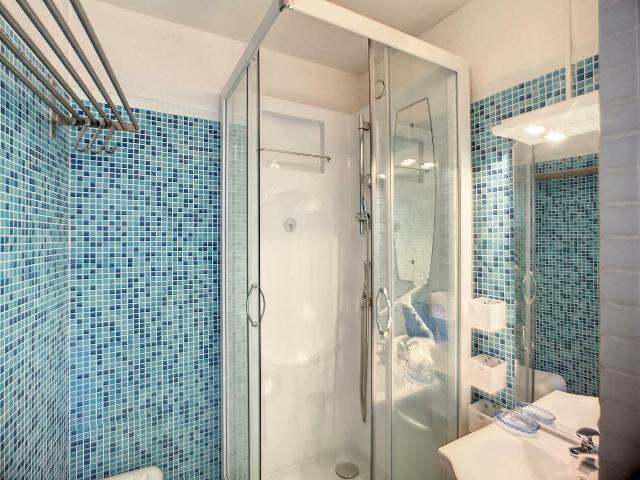 MELEZES/61 - Les Menuires Reberty 1850