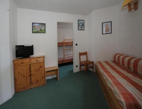 GENTIANES/406 - Les Menuires Reberty 1850