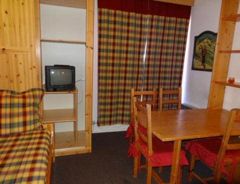 CARLINES I/47 - Les Menuires Bruyères