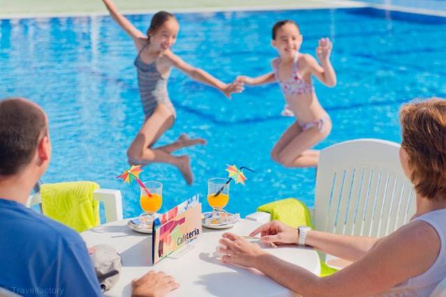 Appart'hôtel Voramar 3* - Cambrils