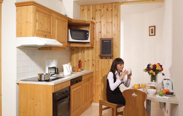 Isola 2000 FCA136 - Isola 2000