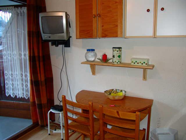 TOISON BLANCHE 47272 - Châtel