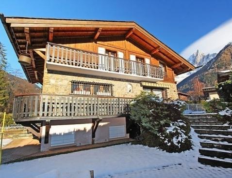 Laissa Faire - Chamonix Les Praz