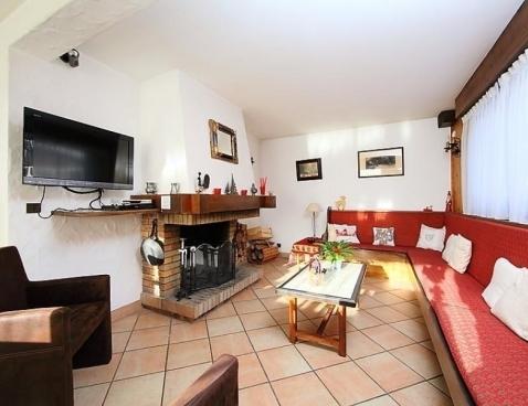 Laissa Faire - Chamonix Les Praz