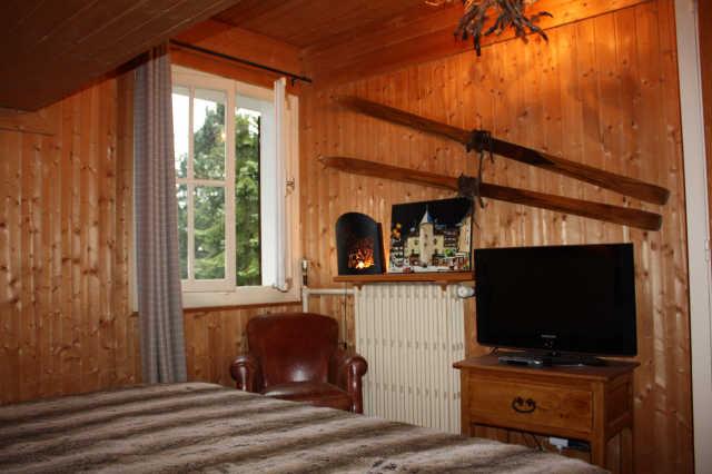 BRUNETTE 53270 - Megève