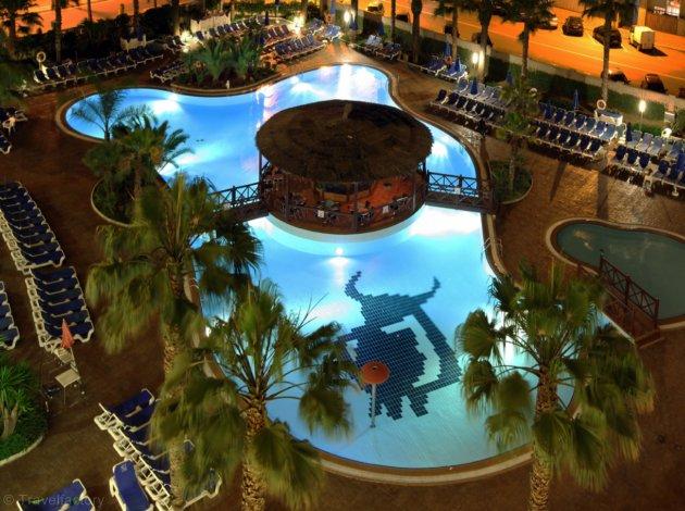 Hôtel Taurus Park 4* - Pineda de Mar