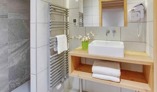 MACARON 402 - Le Grand Bornand