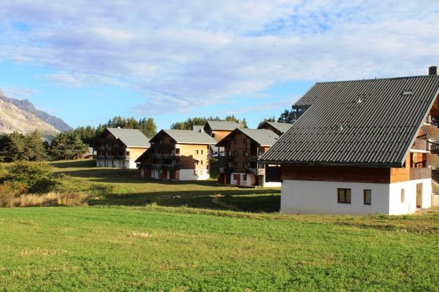 LA CRETE DU BERGER CHALETS - La Joue du Loup