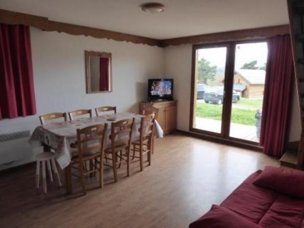 LA CRETE DU BERGER CHALETS - La Joue du Loup