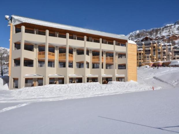 Le New Chastillon - Isola 2000