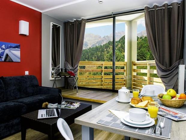 Le New Chastillon - Isola 2000