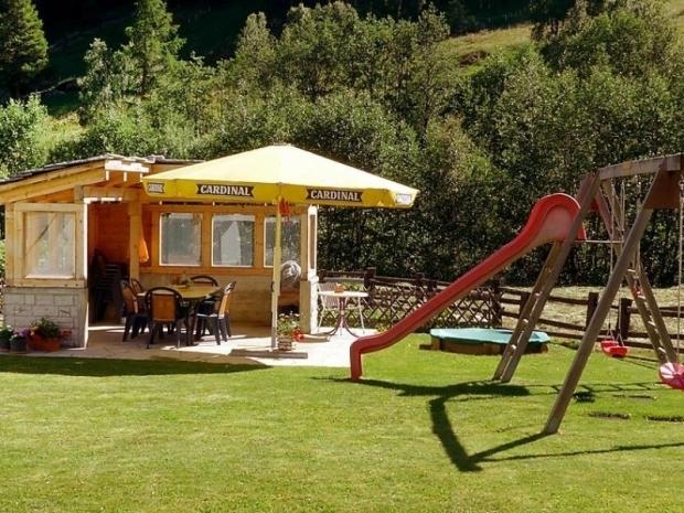 Amici - Saas - Grund