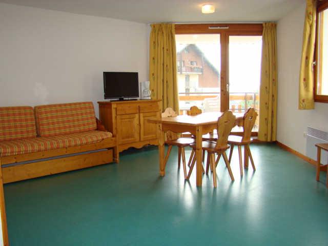 LA DAME BLANCHE 45957 - Saint François Longchamp