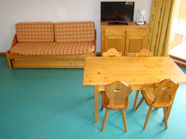 LA DAME BLANCHE 45957 - Saint François Longchamp