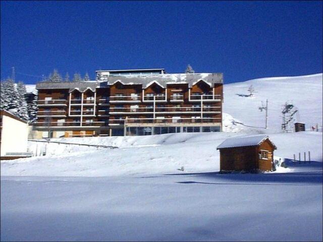 Grand T3 au pied des pistes, 2 chambres, bien équipé avec lave-linge, Chamrousse 1650 FR-1-340-115 - Chamrousse
