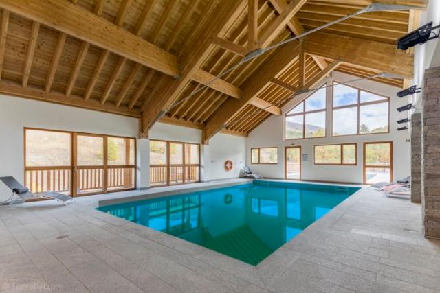 Résidence ~ Les Chalets des Rennes 4* - Vars