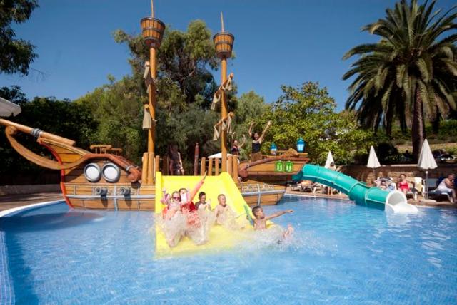 Hôtel & Spa Golden Bahia De Tossa 4* - Tossa de Mar