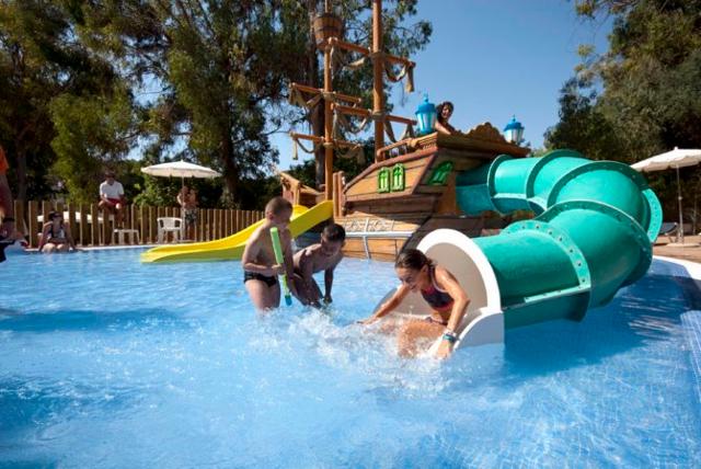 Hôtel & Spa Golden Bahia De Tossa 4* - Tossa de Mar