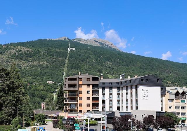 SOWELL Hôtel Le Parc & Spa 4*