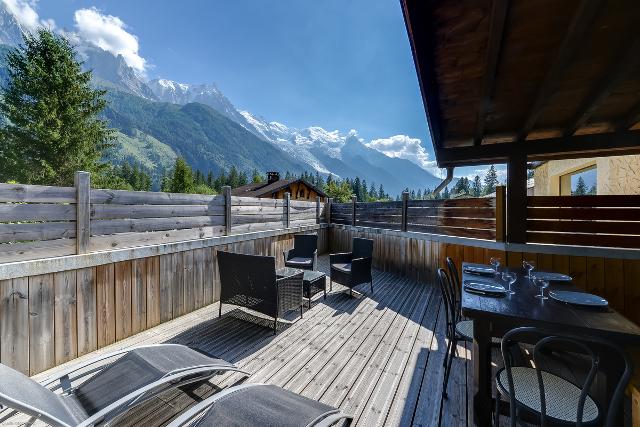 Chalet Le Mont-Blanc sur grand écran - Chamonix Les Praz