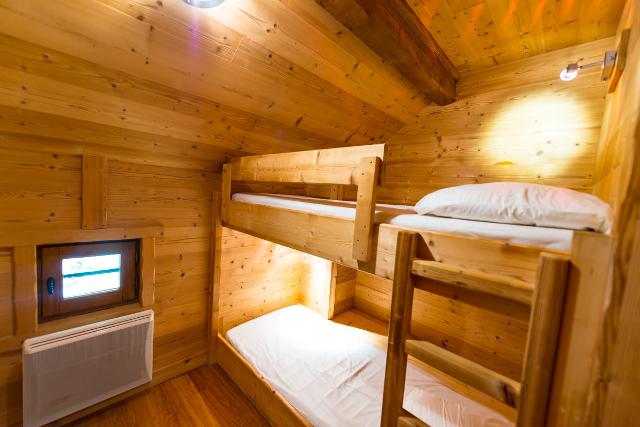 Le Pic Sans Nom 61652 - Serre Chevalier 1500 - Monêtier Les Bains