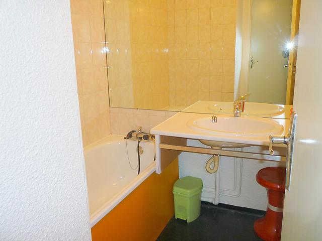 2 pièces 5 personnes FR7370.510.15 - Le Corbier