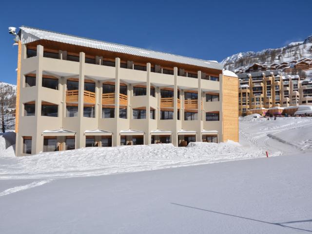 2 pièces 6 personnes Confort FR7604.200.12 - Isola 2000