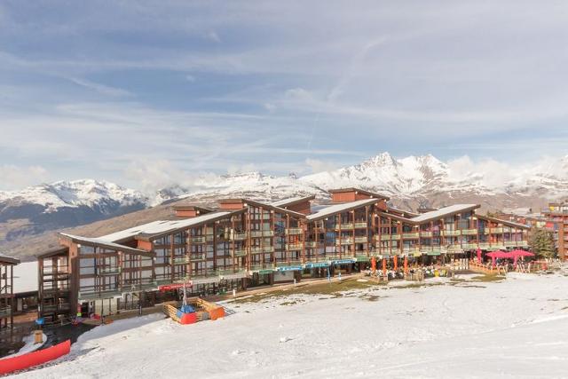 Flats TOURNAVELLES 1