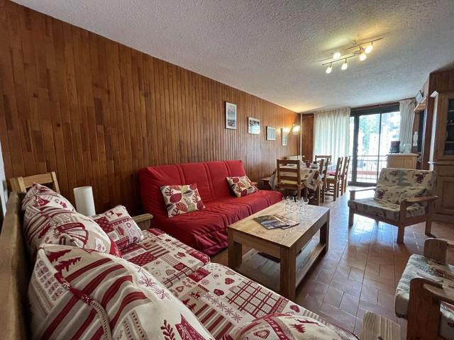 Appartement Centre Vars VRS330-0015