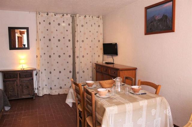 Appartement Centre Vars VRS330-0011