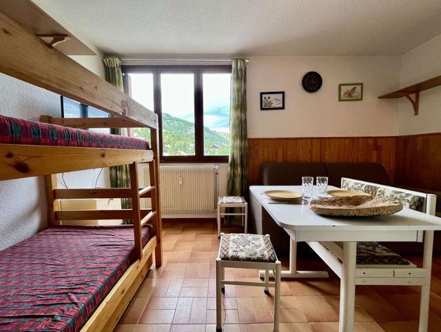 Appartement Centre Vars VRS330-VI71