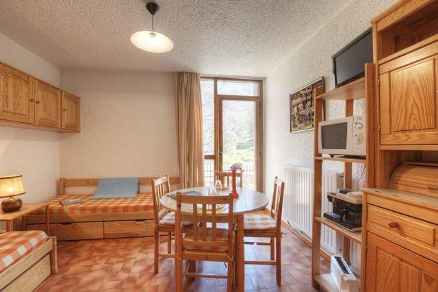Appartement Eterlous CHA380-0014