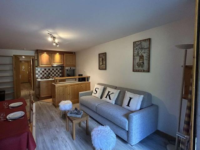 Appartement Brimbelles MRB070-027