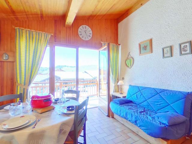 2 pièces + sous pente de 29 m², centre station, meublé classé 3 ***