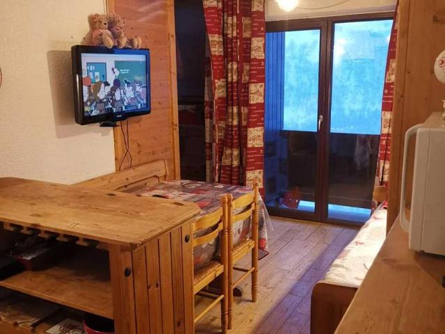 Idéal pour un couple et 2 enfants, au calme et aux pieds des pistes.